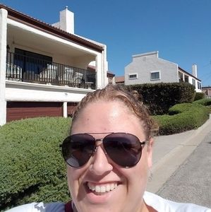 Meet your Posher, Anne